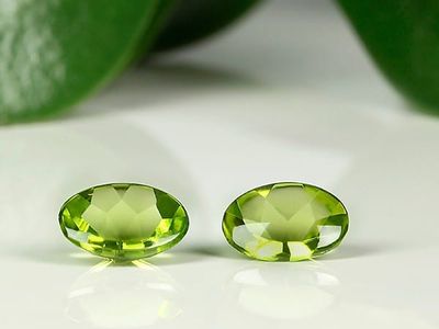 L&ouml;we - Sternzeichen & Edelsteine Peridot
