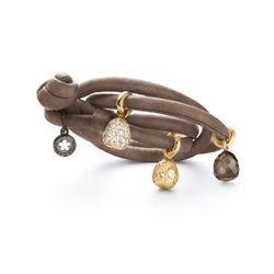 Lederarmband mit Charms
